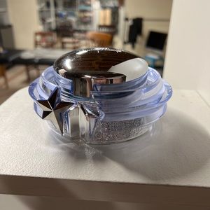 Angel Perfuming Body Cream
6.9 oz